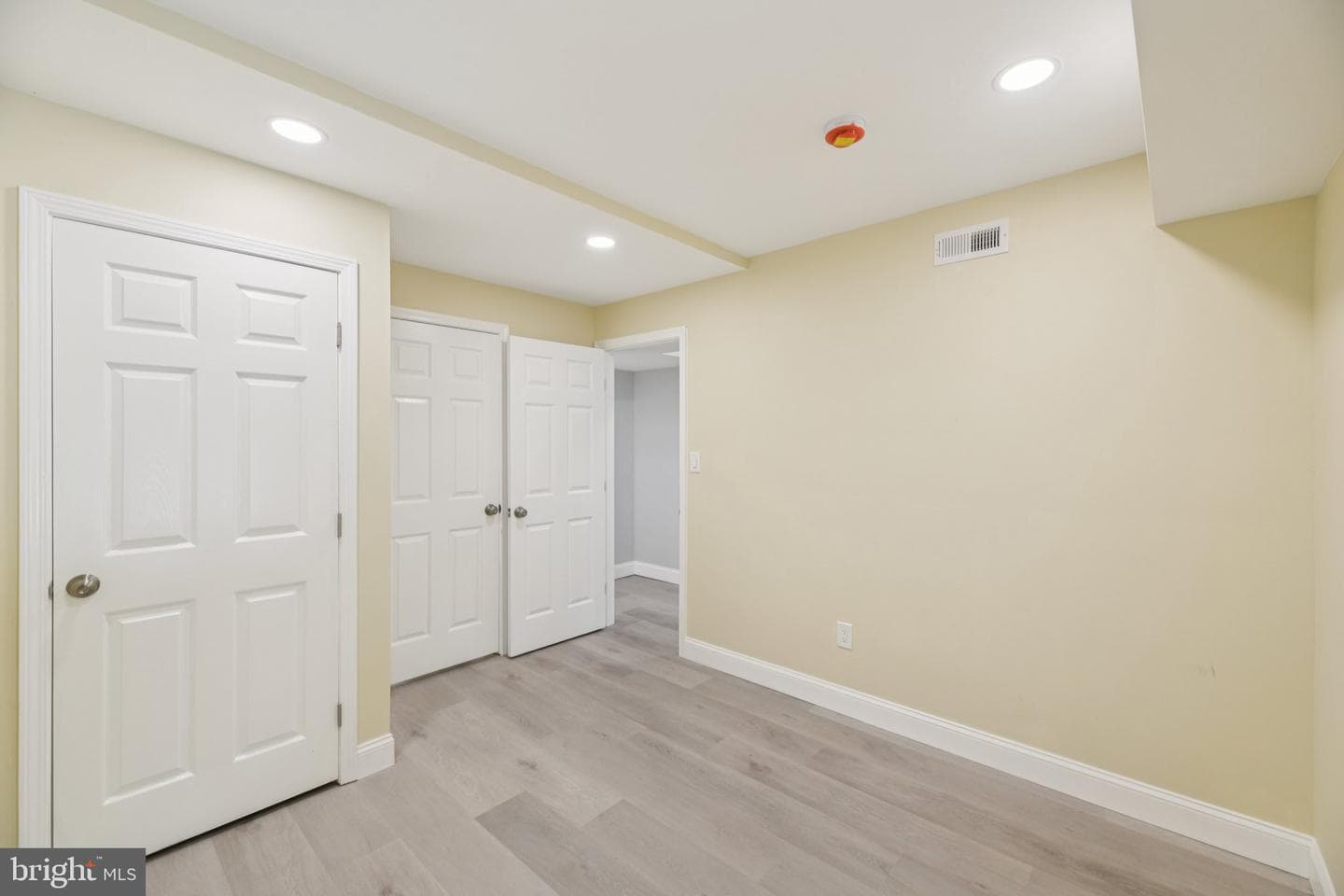 729 Madison Street NW photo 40