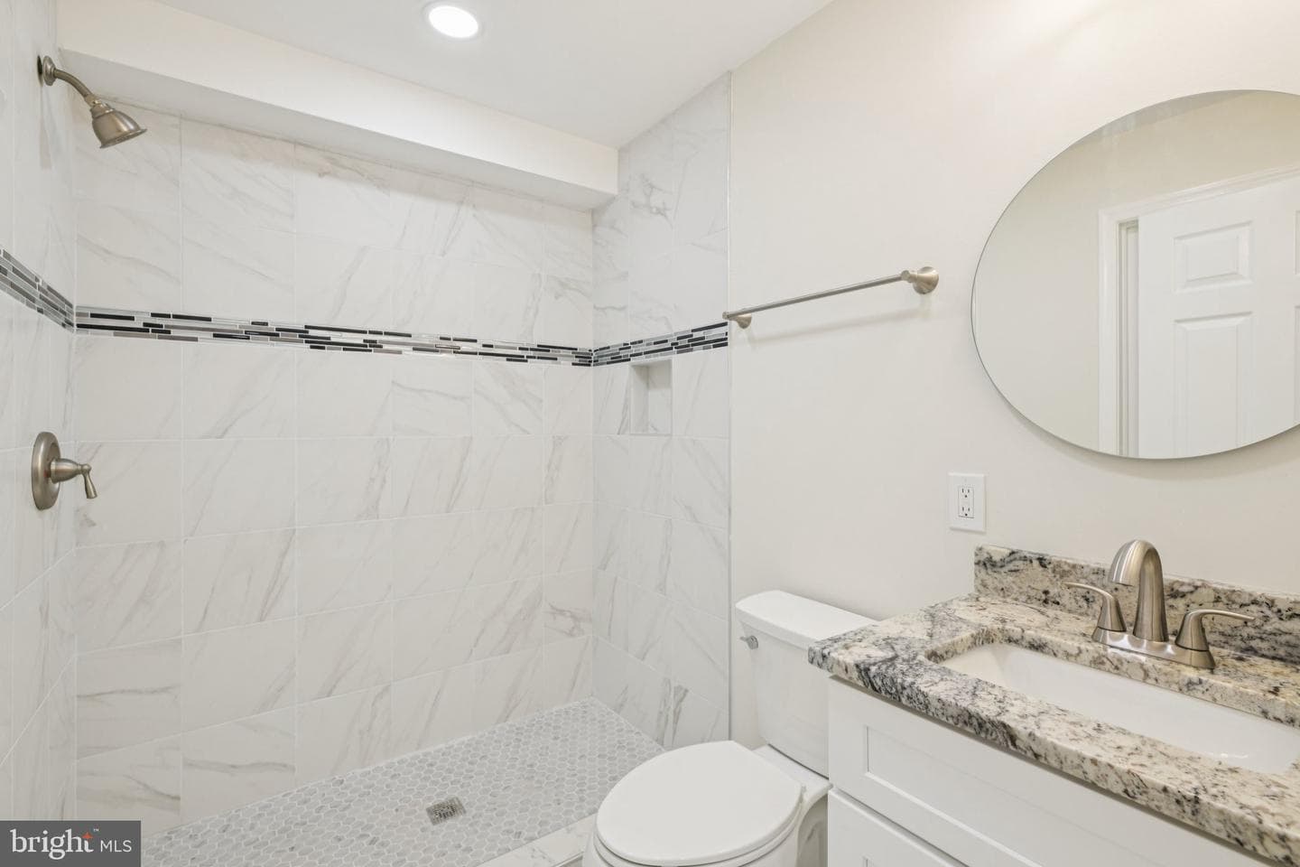 729 Madison Street NW photo 43