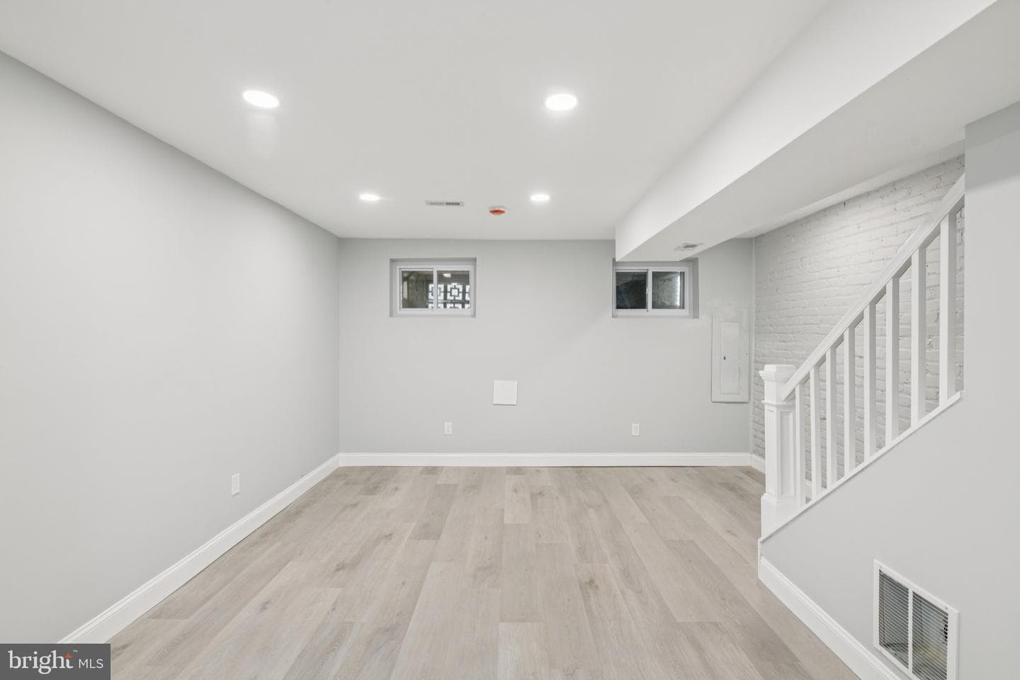 729 Madison Street NW photo 45