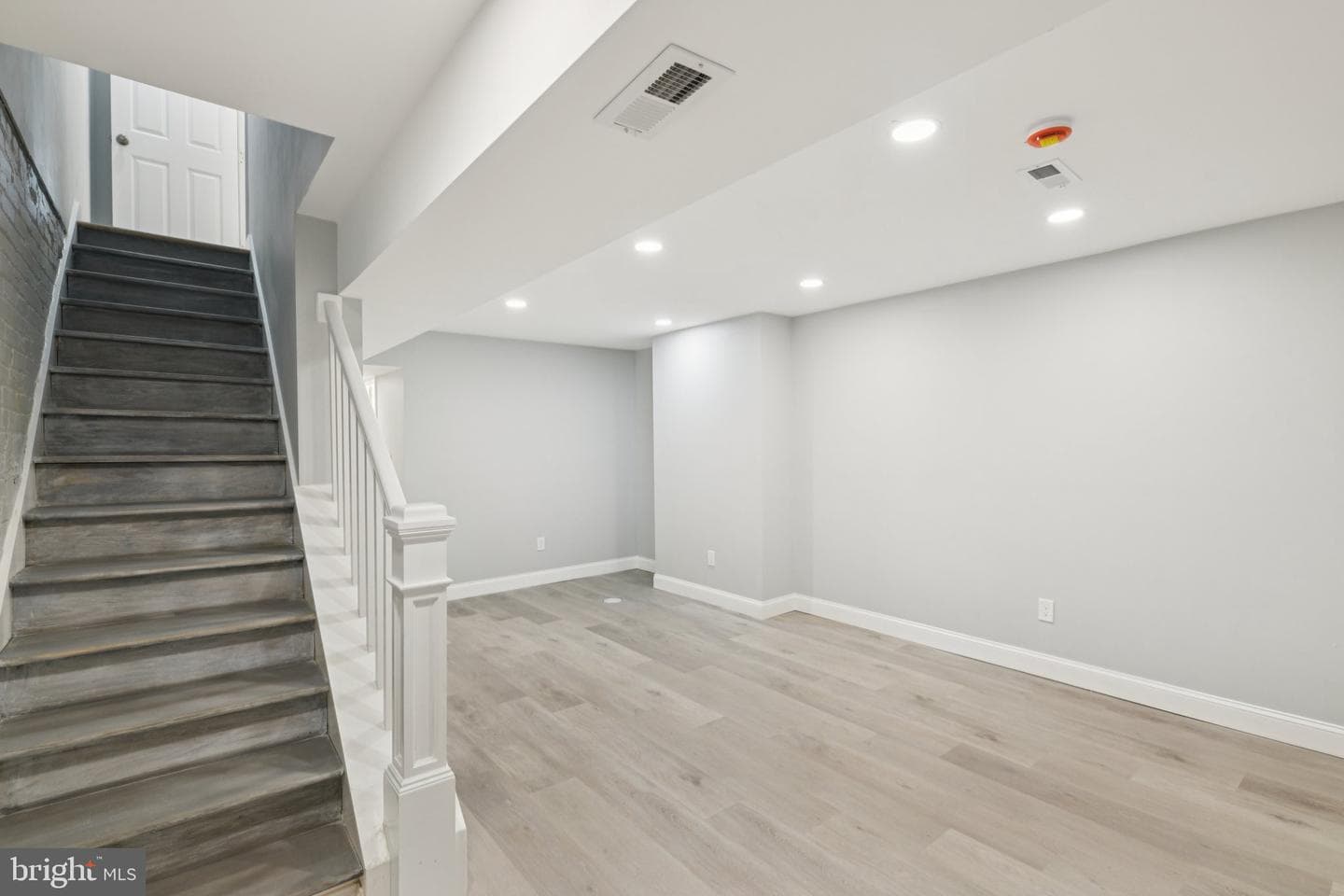 729 Madison Street NW photo 48