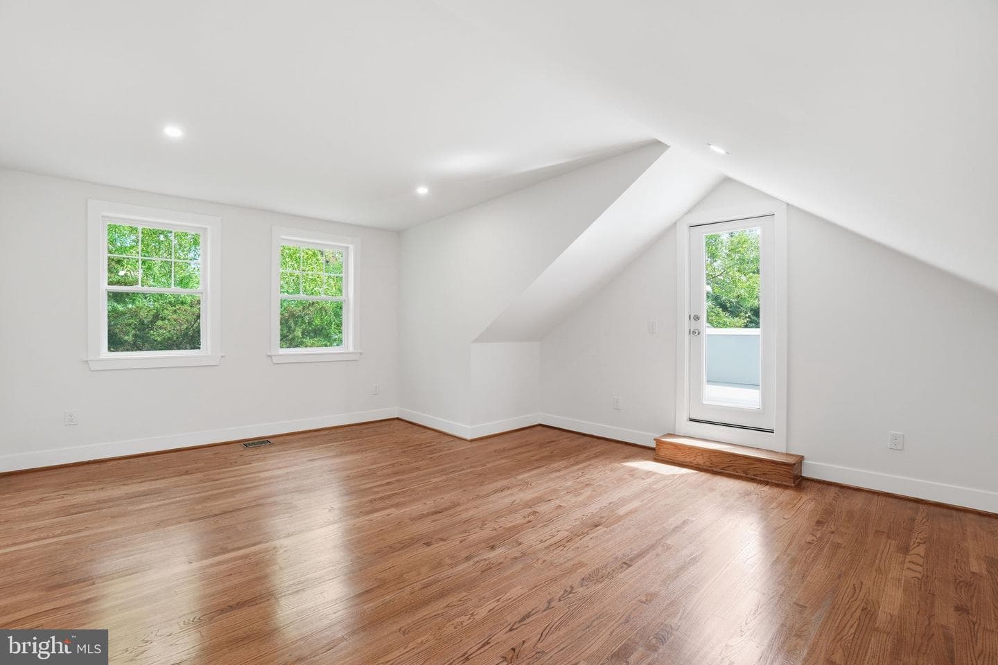 4720 Ellicott Street NW photo 39