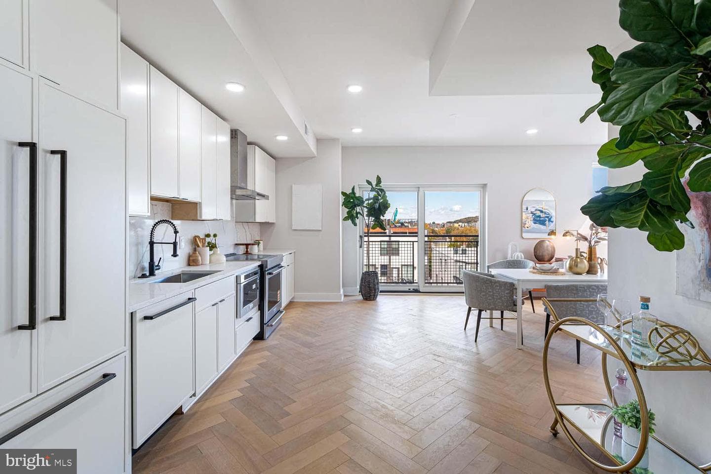 1516 East Capitol Street NE #t photo 5