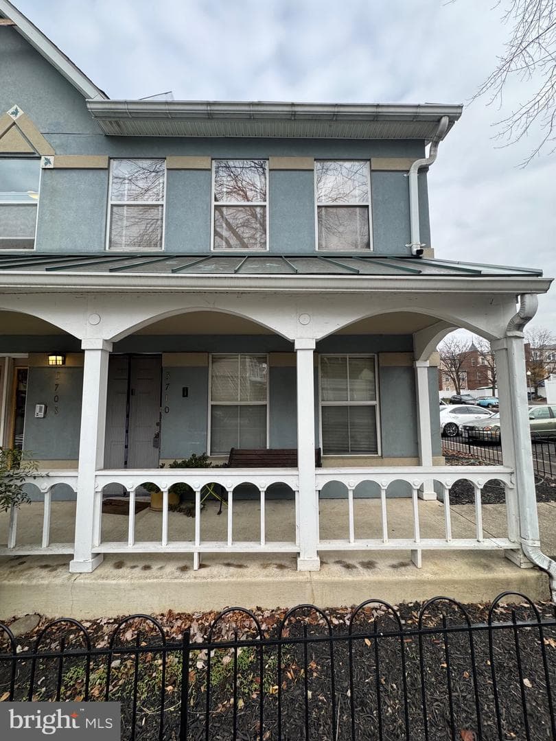 3710 Roosevelt Place NE #3710 photo 3