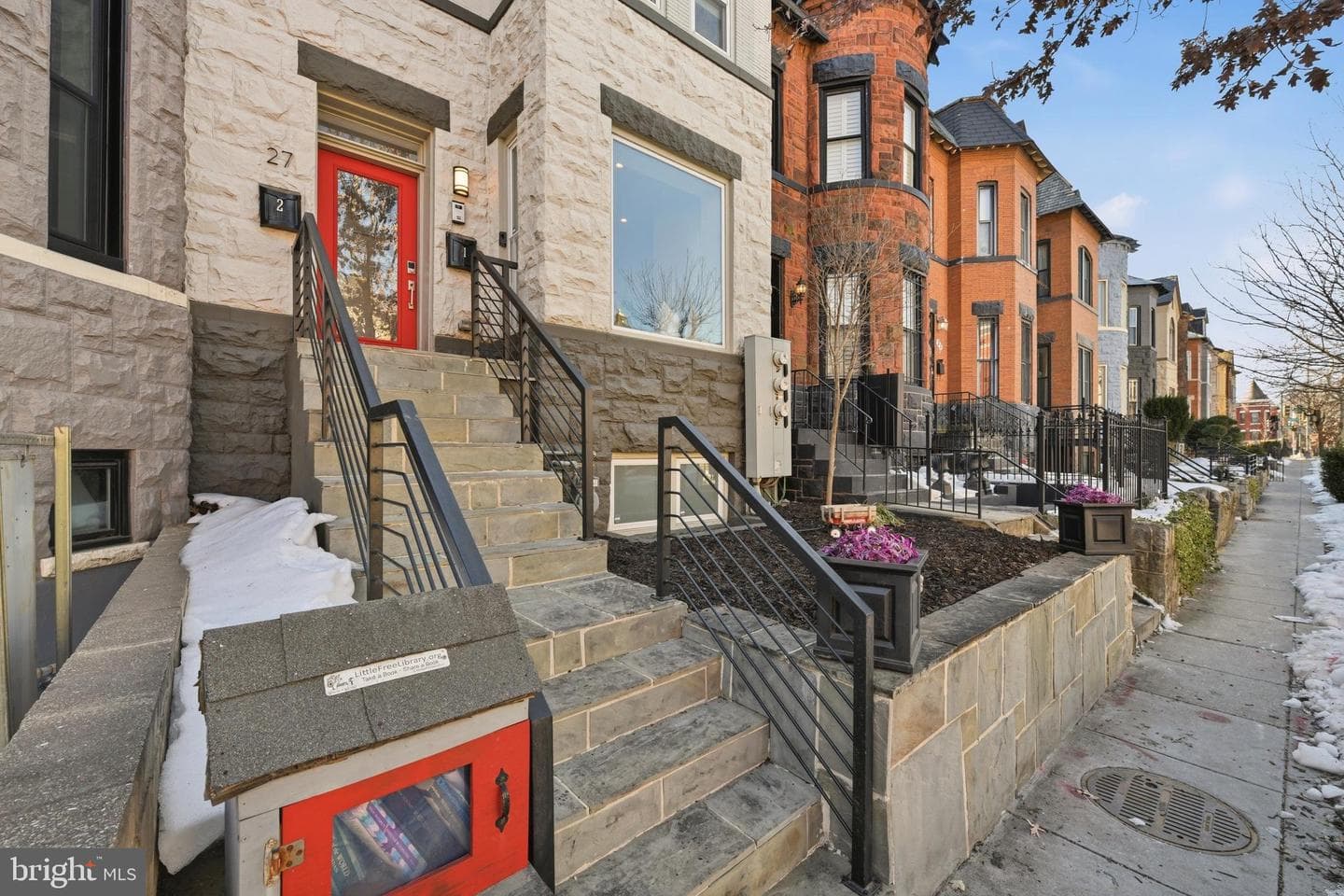 27 Quincy Place NE #1 photo 2