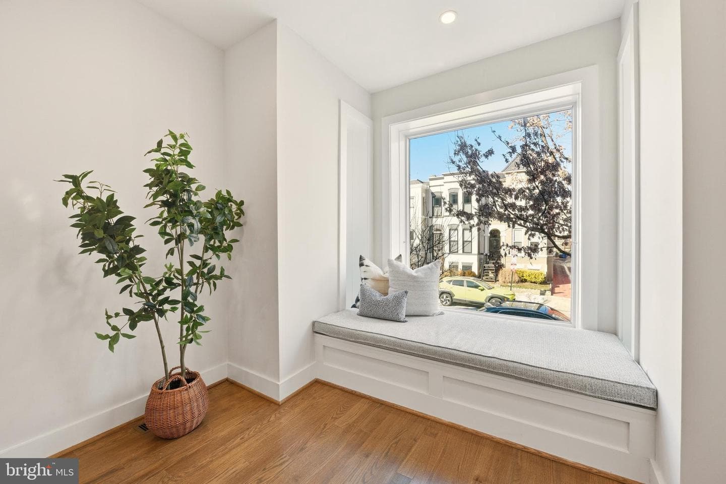 27 Quincy Place NE #1 photo 7