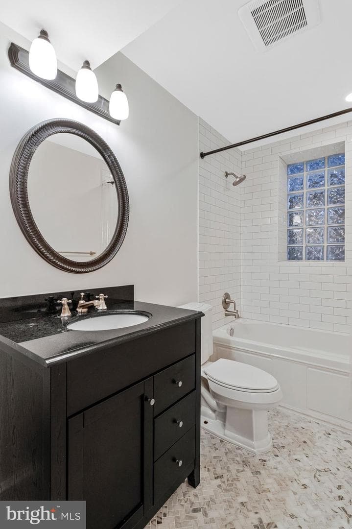 629 4th Street NE #1 photo 23