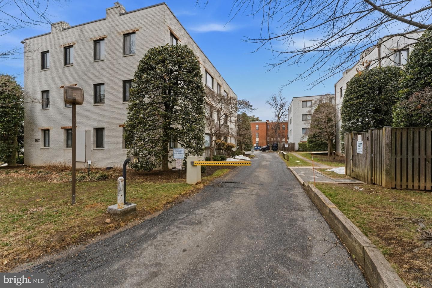 3825 Davis Place NW #102 photo 18
