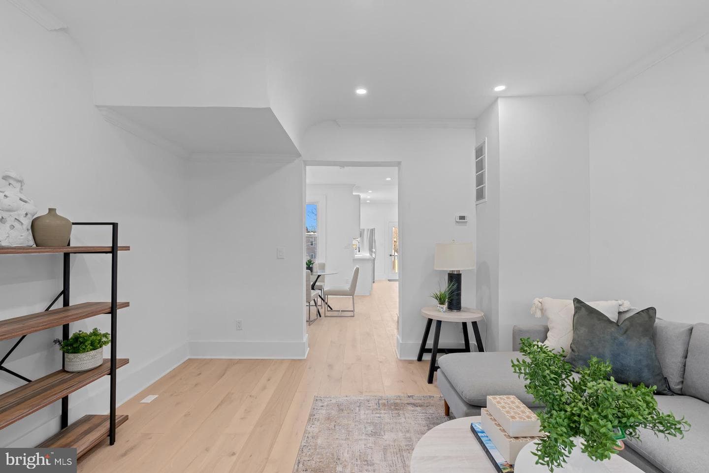 939 Shepherd Street NW photo 10