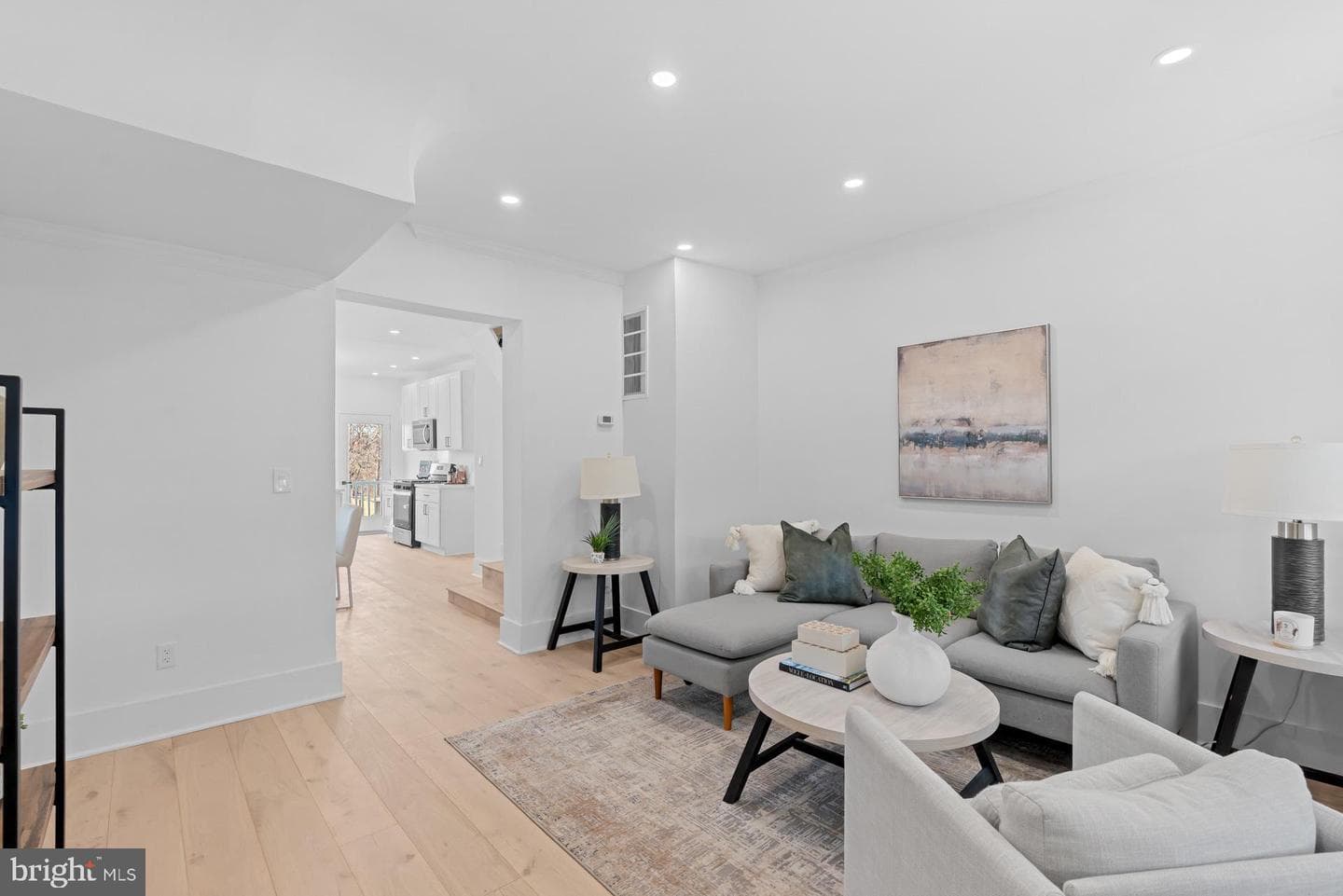 939 Shepherd Street NW photo 11