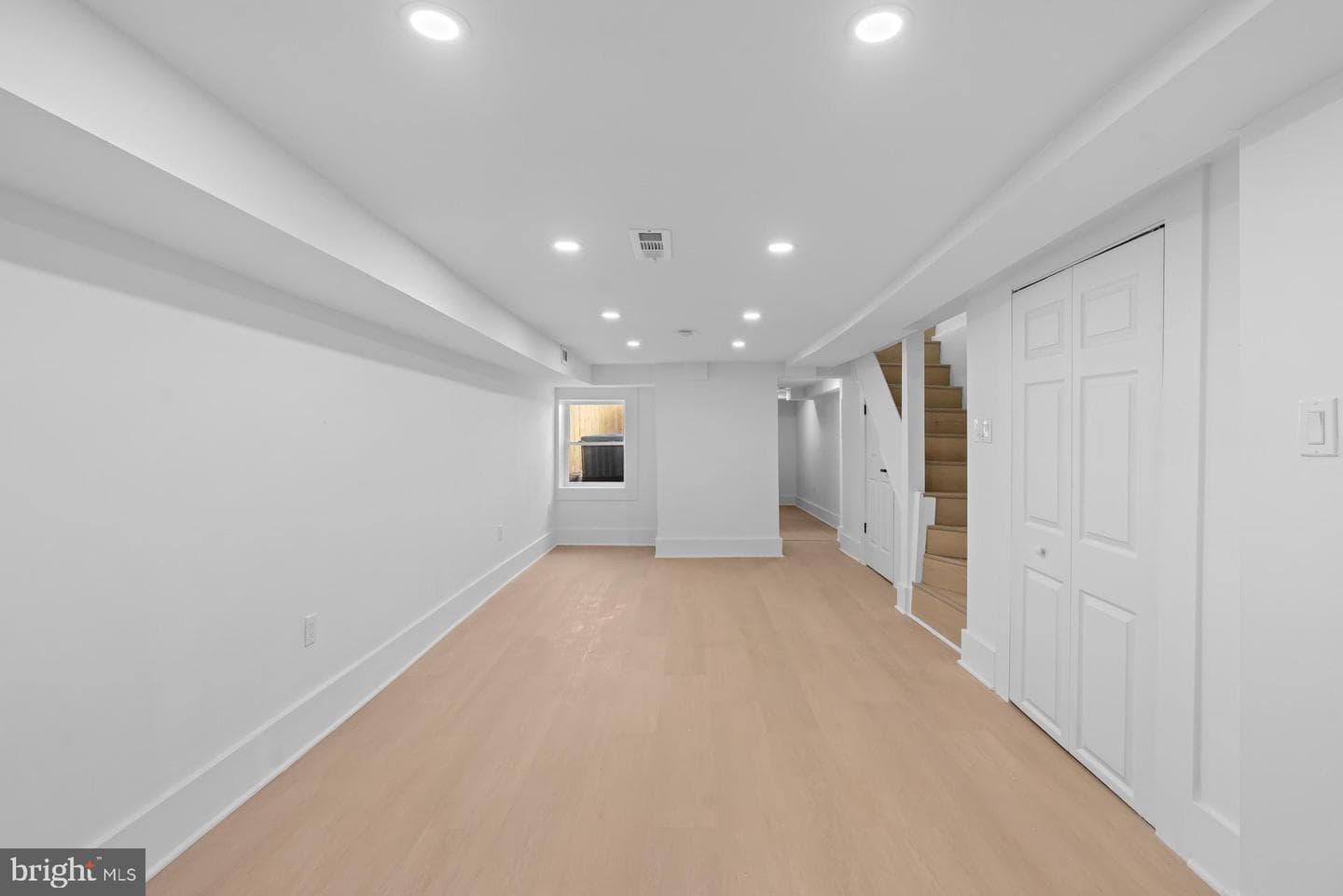 939 Shepherd Street NW photo 28