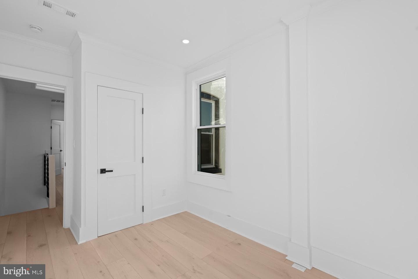 939 Shepherd Street NW photo 31