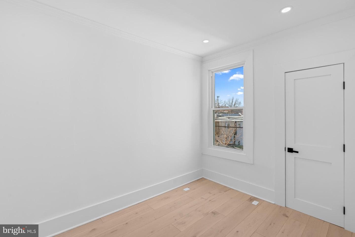 939 Shepherd Street NW photo 36