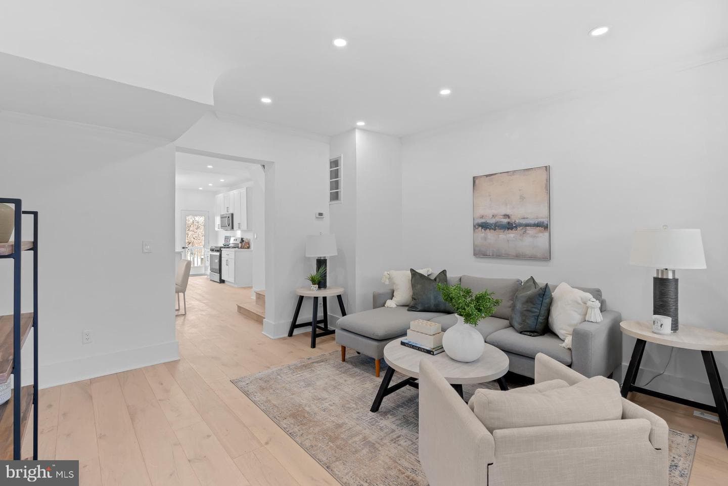939 Shepherd Street NW photo 8