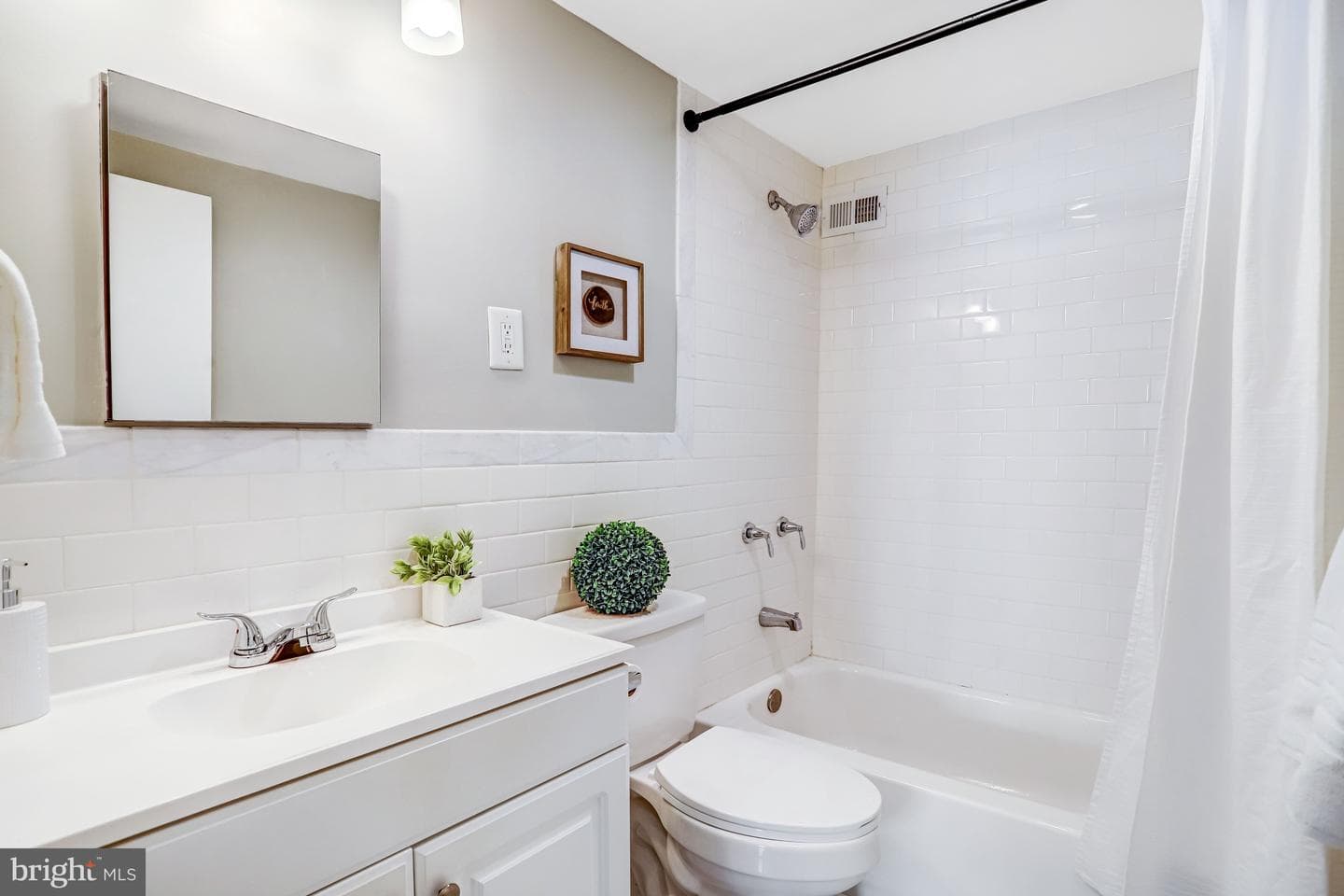 410 O Street SW #306 photo 33