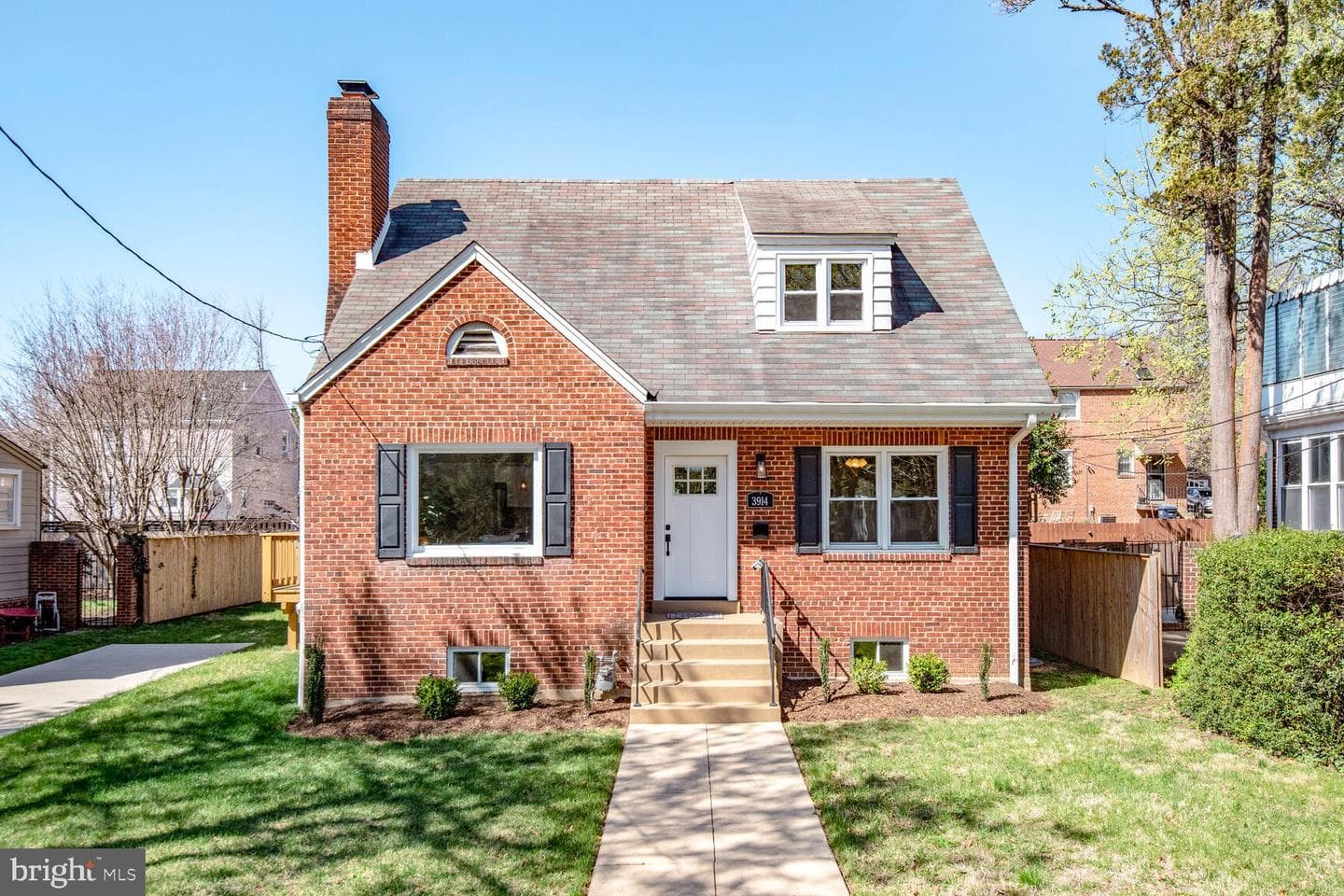 3914 18th Street NE photo 1