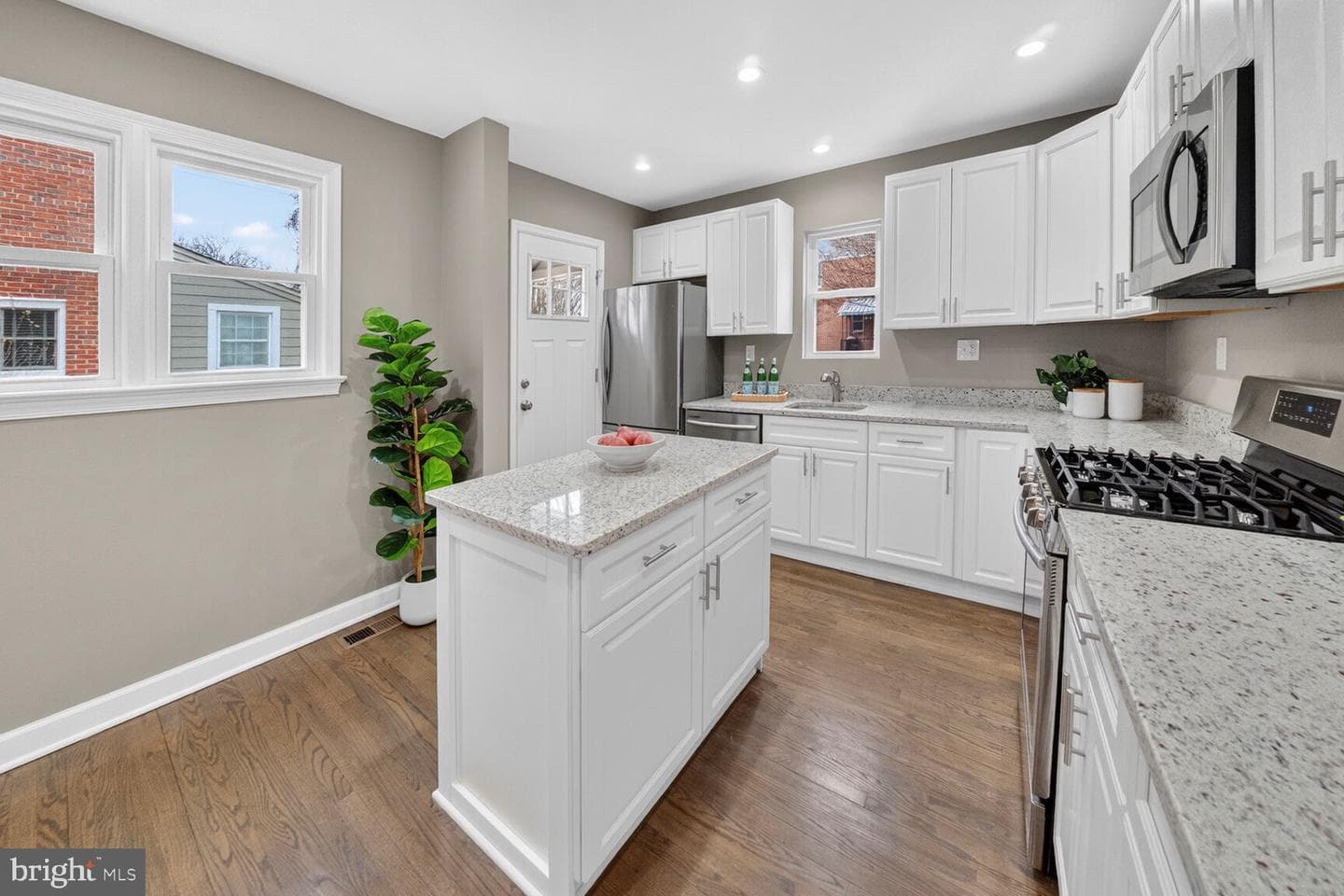 3914 18th Street NE photo 10