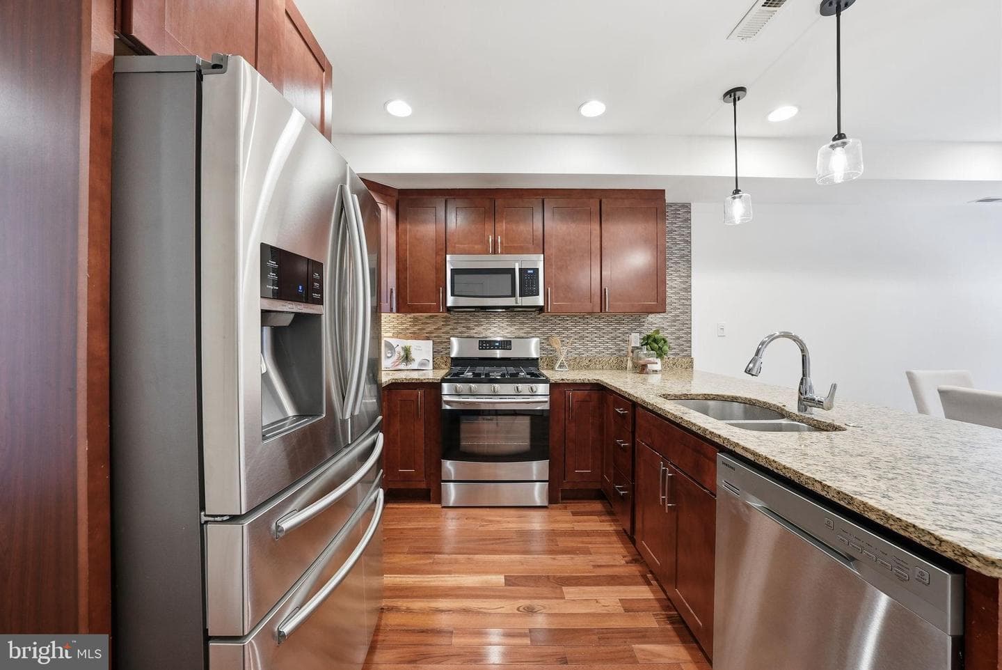1512 F Street NE #2 photo 15