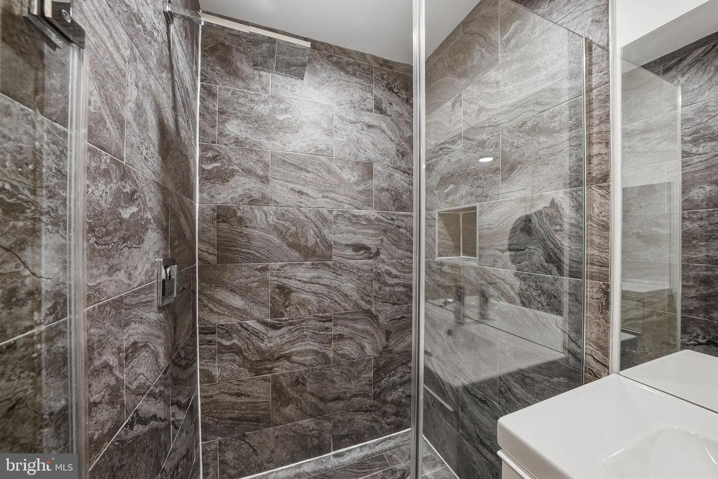 1512 F Street NE #2 photo 24