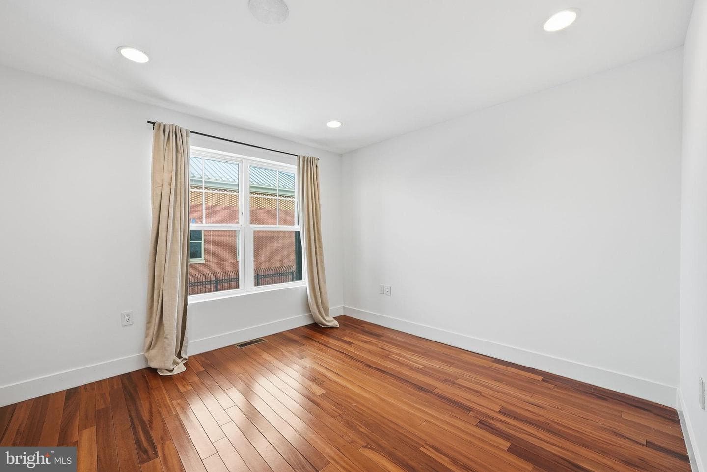 1512 F Street NE #2 photo 26