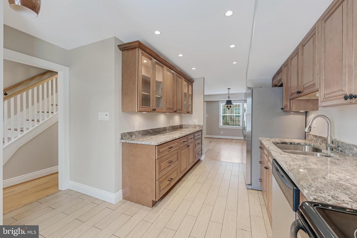 814 Geranium Street NW photo 20