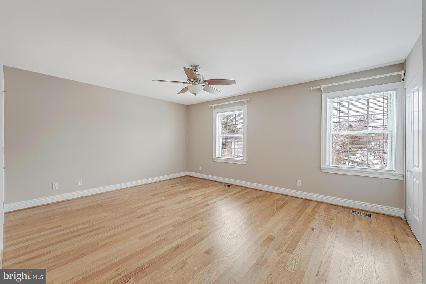 814 Geranium Street NW photo 30