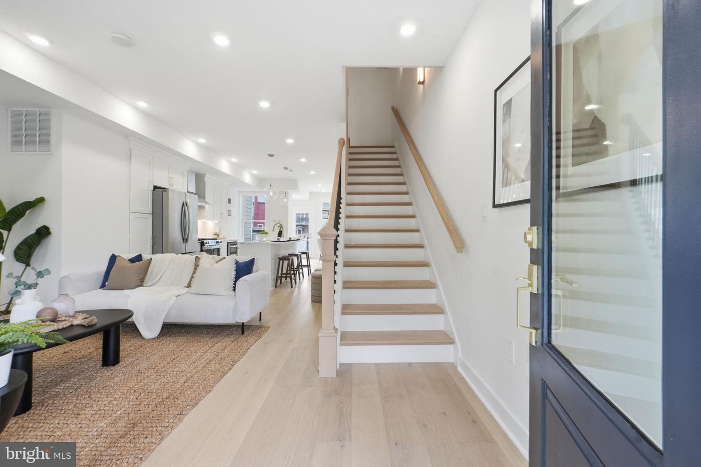 220 V Street NE, Washington