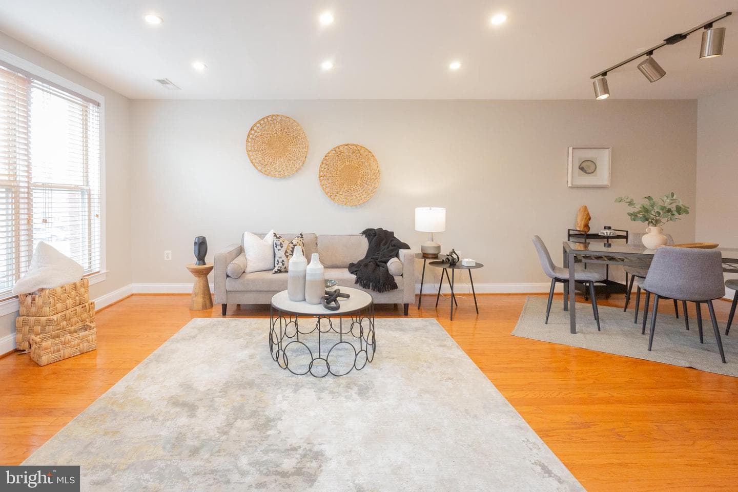 1432 East Capitol Street NE #1432 photo 13