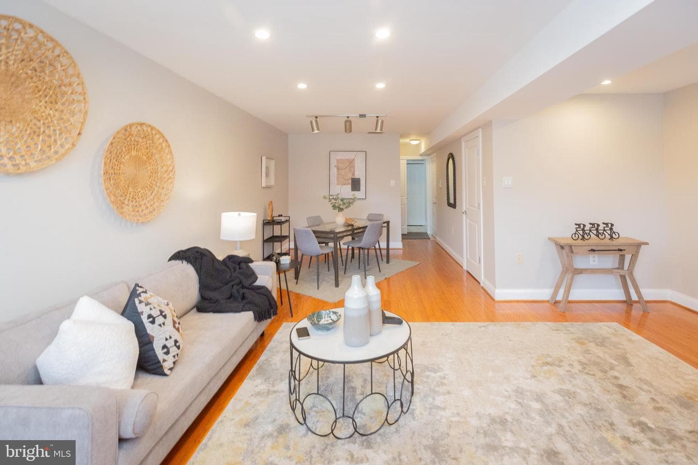 1432 East Capitol Street NE #1432 photo 17