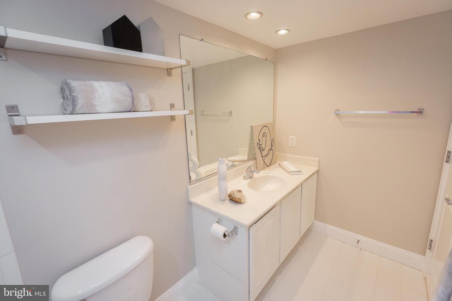 1432 East Capitol Street NE #1432 photo 35