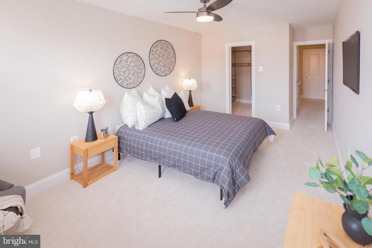 1432 East Capitol Street NE #1432 photo 39