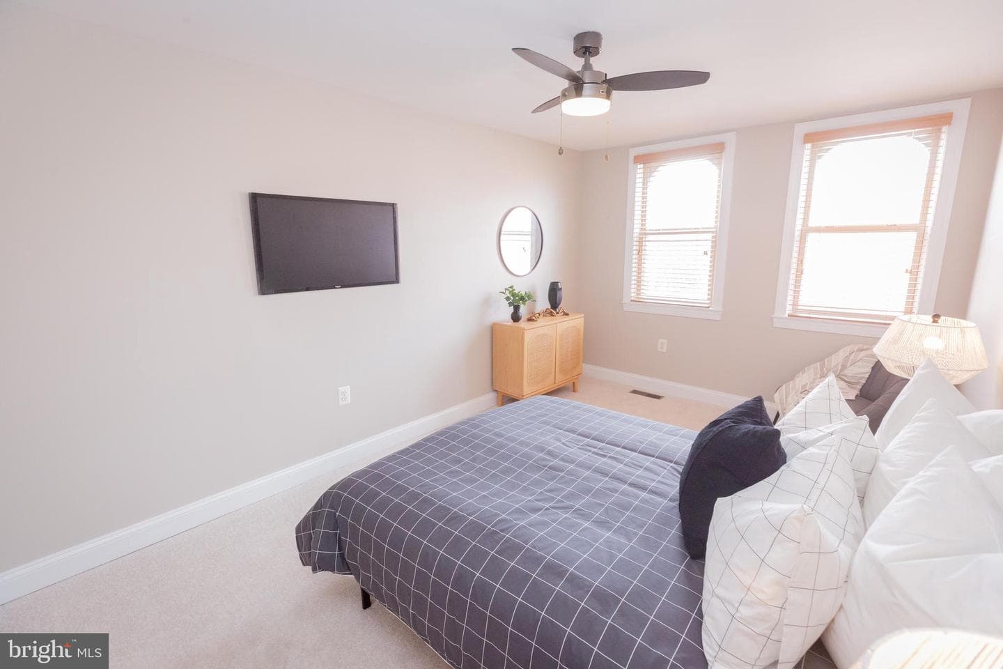 1432 East Capitol Street NE #1432 photo 42