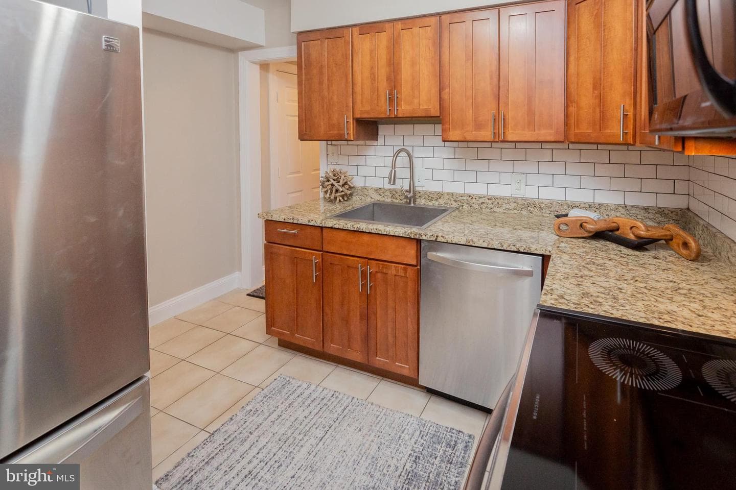 1432 East Capitol Street NE #1432 photo 6