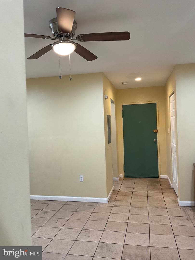 6 Galveston Street SW #103 photo 17