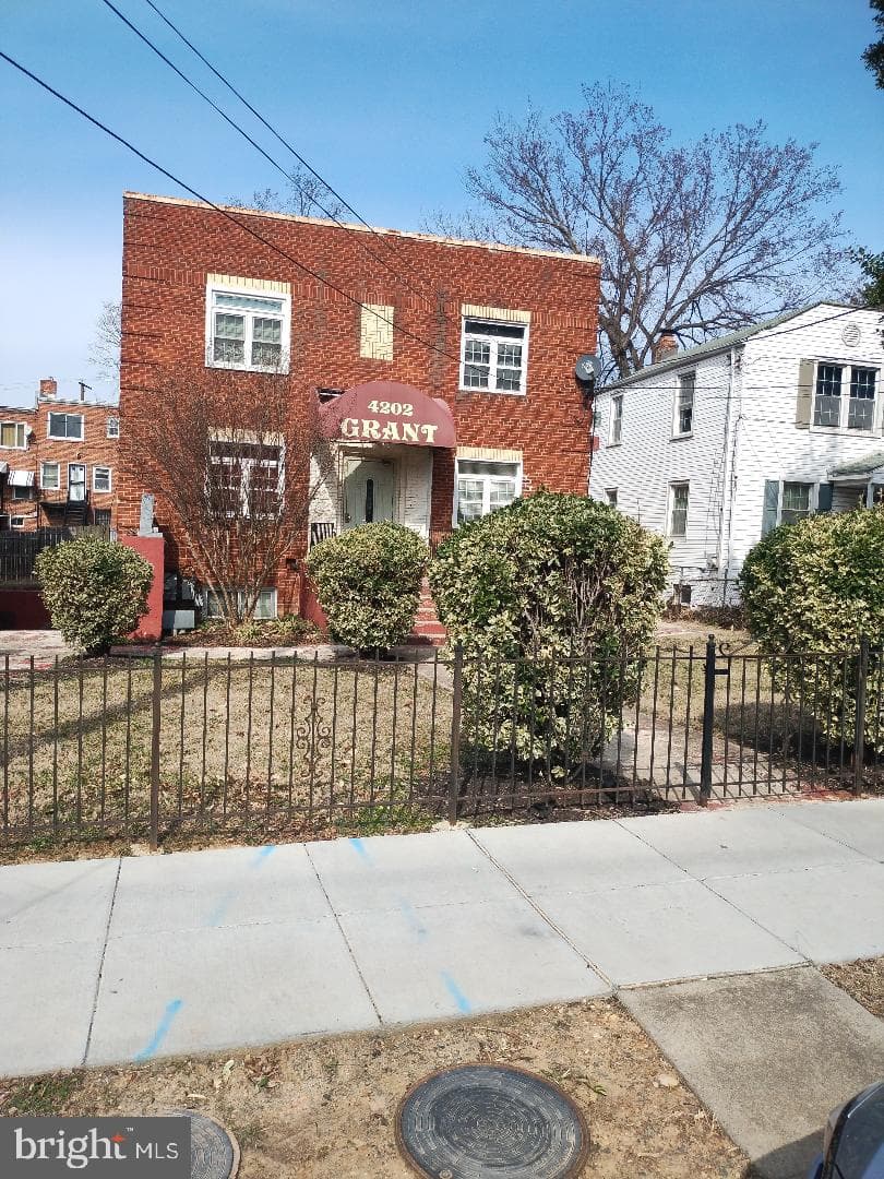 4202 Grant Street NE #202 photo 1