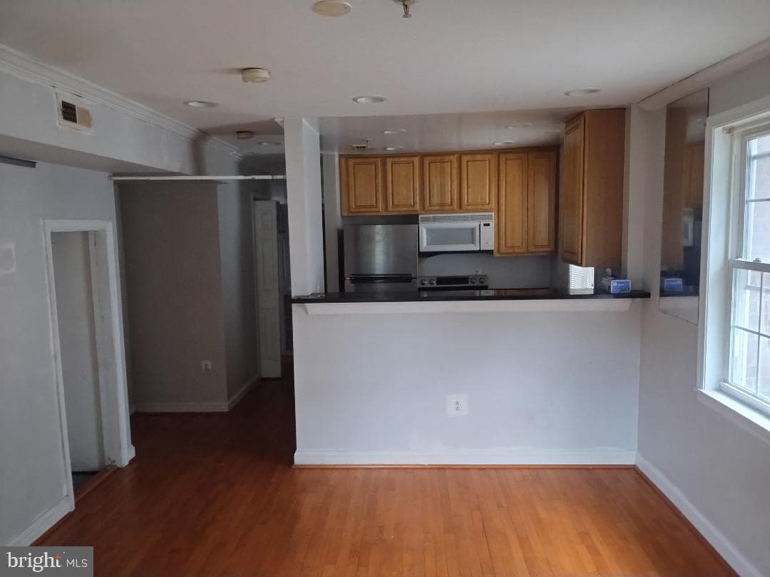 4202 Grant Street NE #202 photo 3