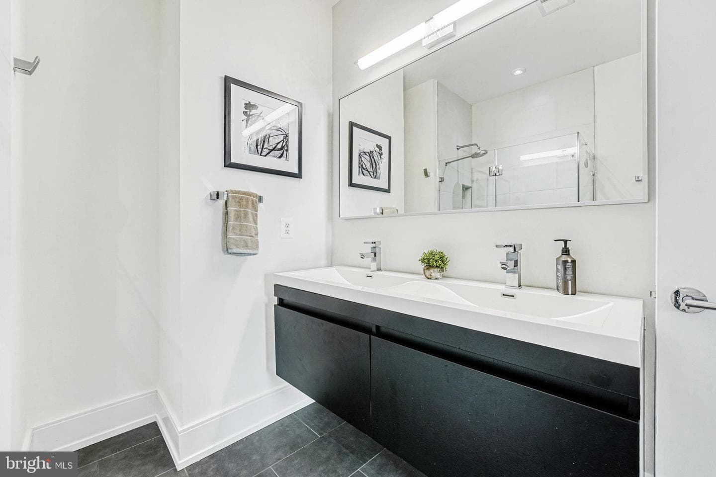 904 H Street NE #1 photo 11