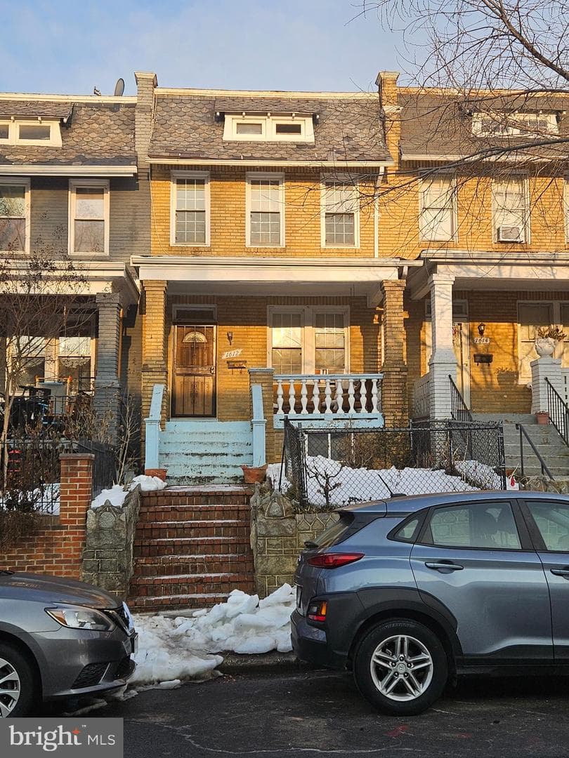 1612 Trinidad Avenue NE, Washington