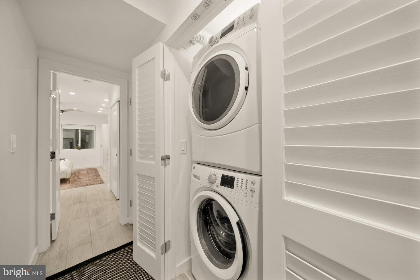 2315 Ontario Road NW #1 photo 28