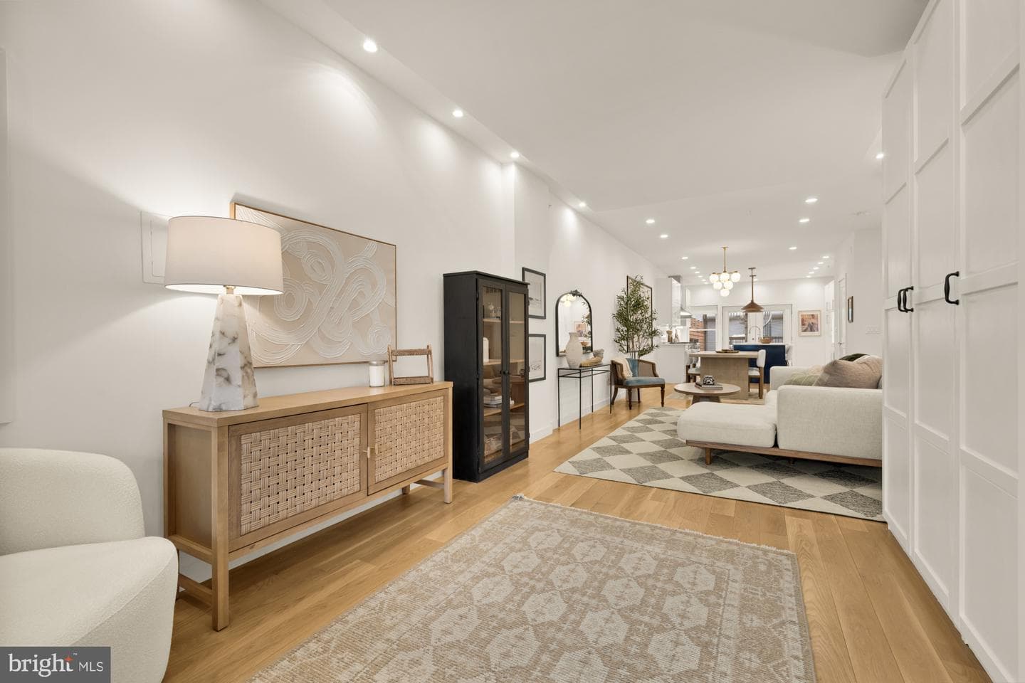 2315 Ontario Road NW #1 photo 3
