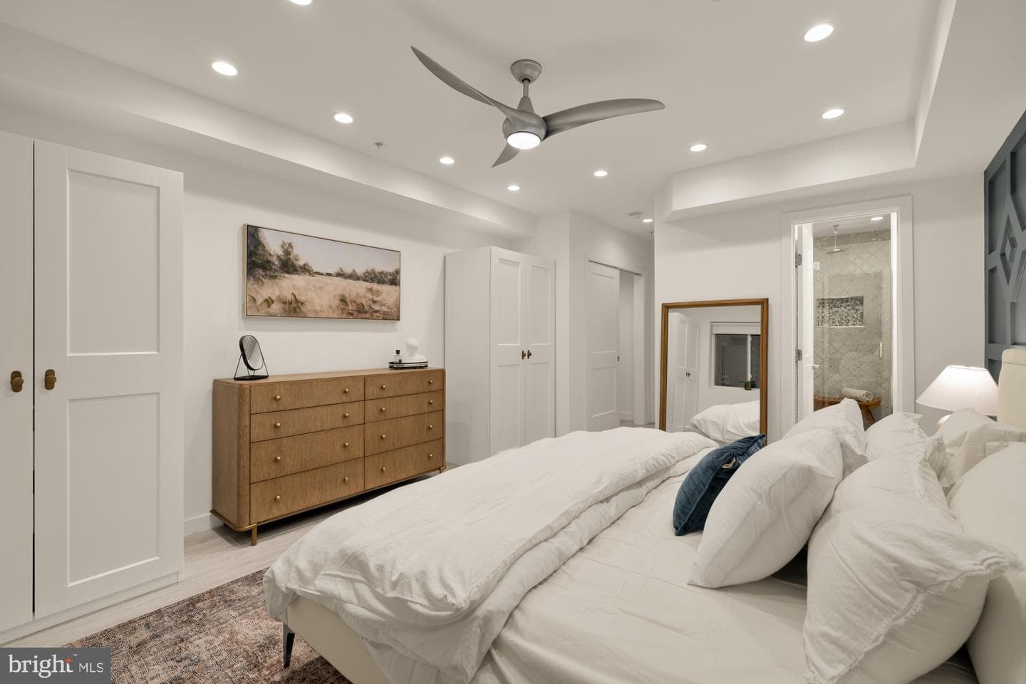 2315 Ontario Road NW #1 photo 32