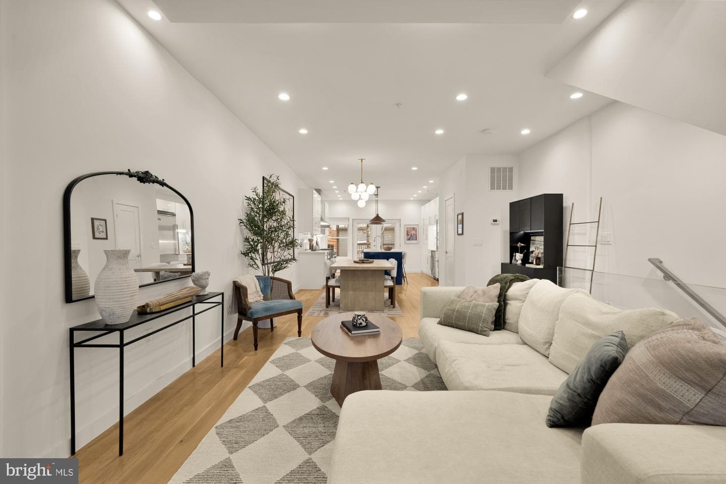 2315 Ontario Road NW #1 photo 6