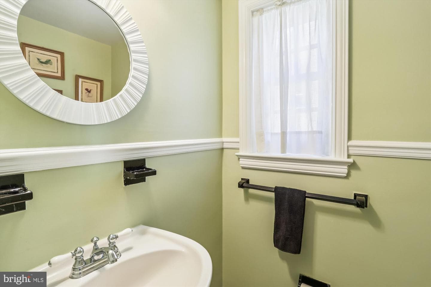 5833 Nebraska Avenue NW photo 23