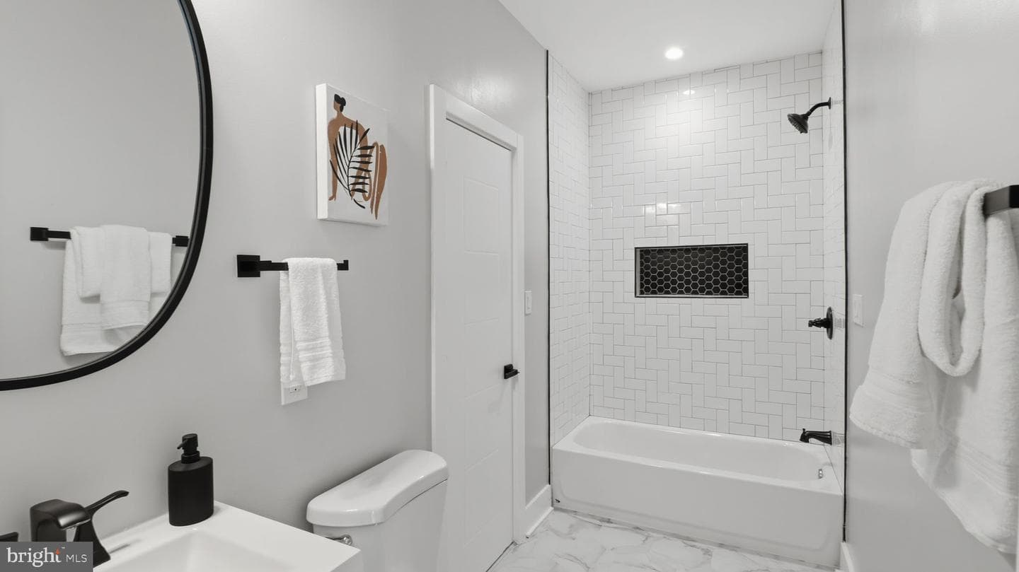 716 Kearny Street NE #5 photo 25