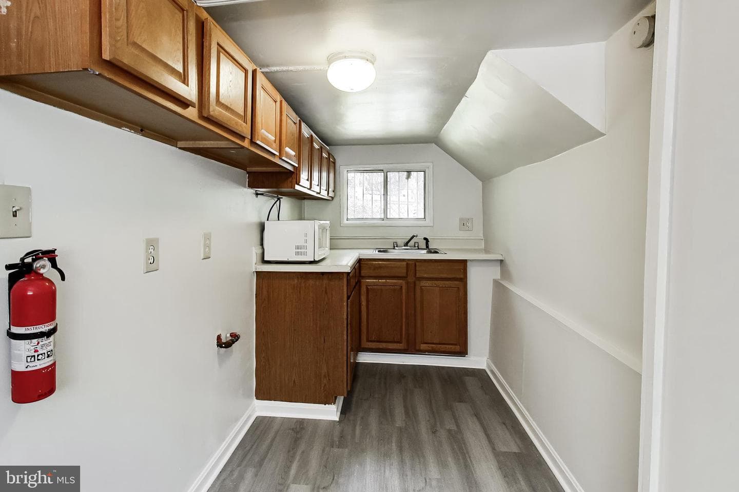 3544 Hertford Place NW photo 34