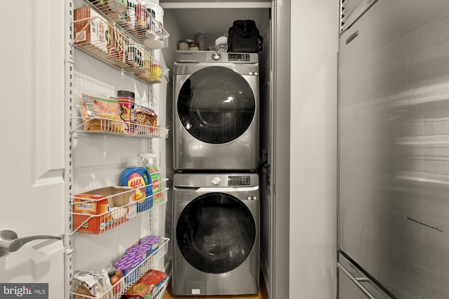 215 I Street NE #311 photo 11