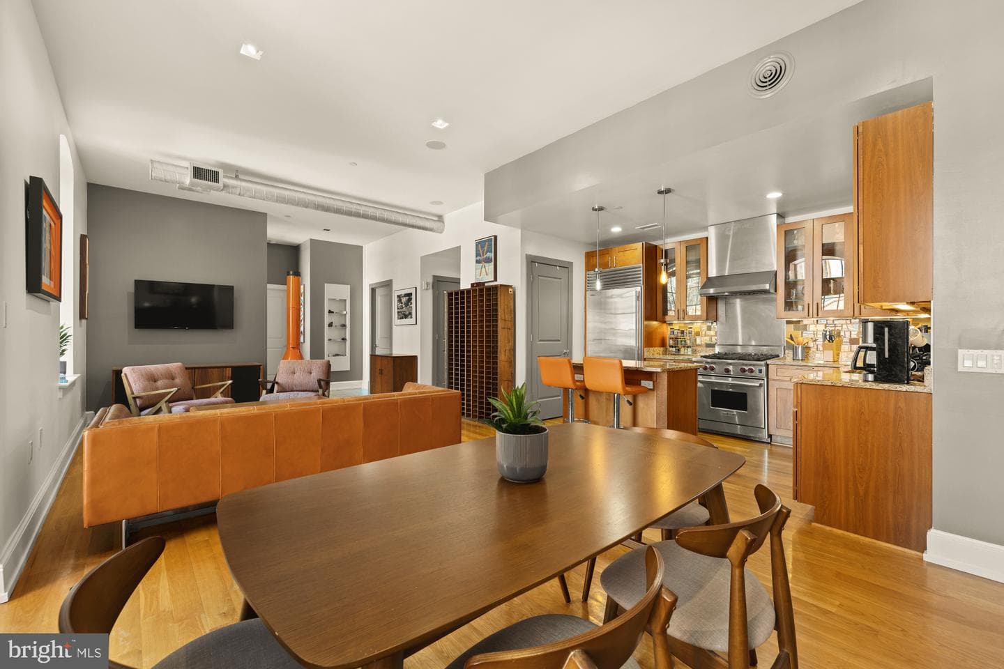 215 I Street NE #311 photo 14