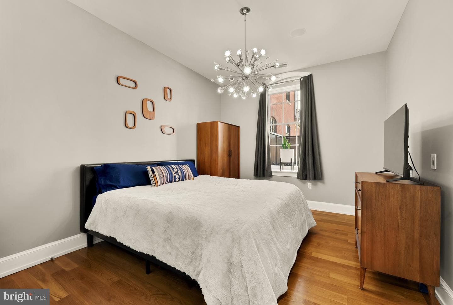 215 I Street NE #311 photo 15