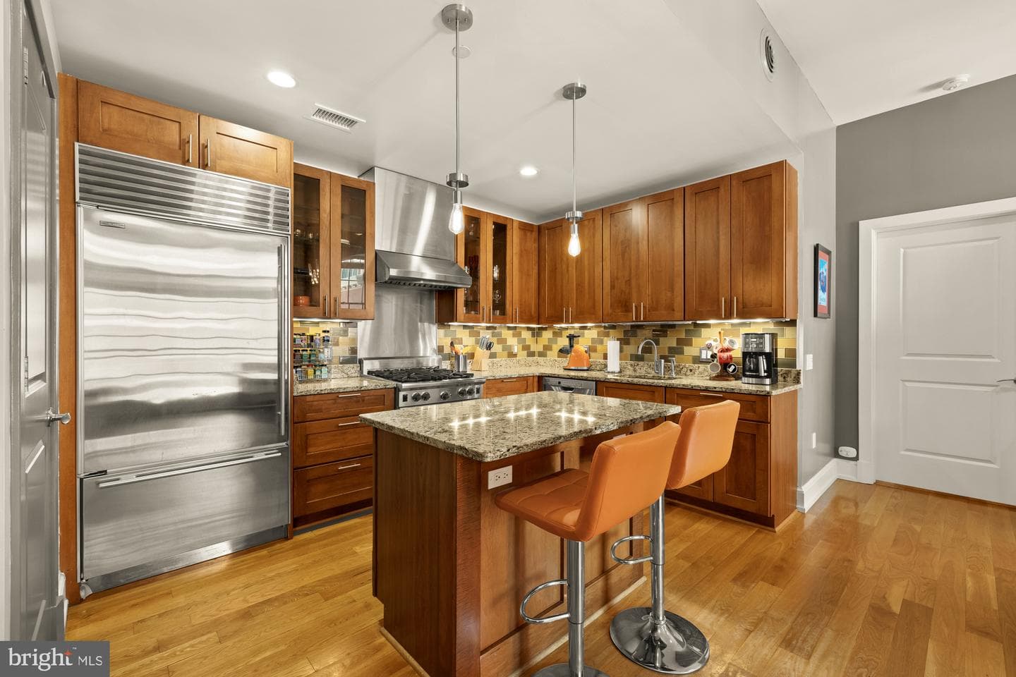 215 I Street NE #311 photo 8