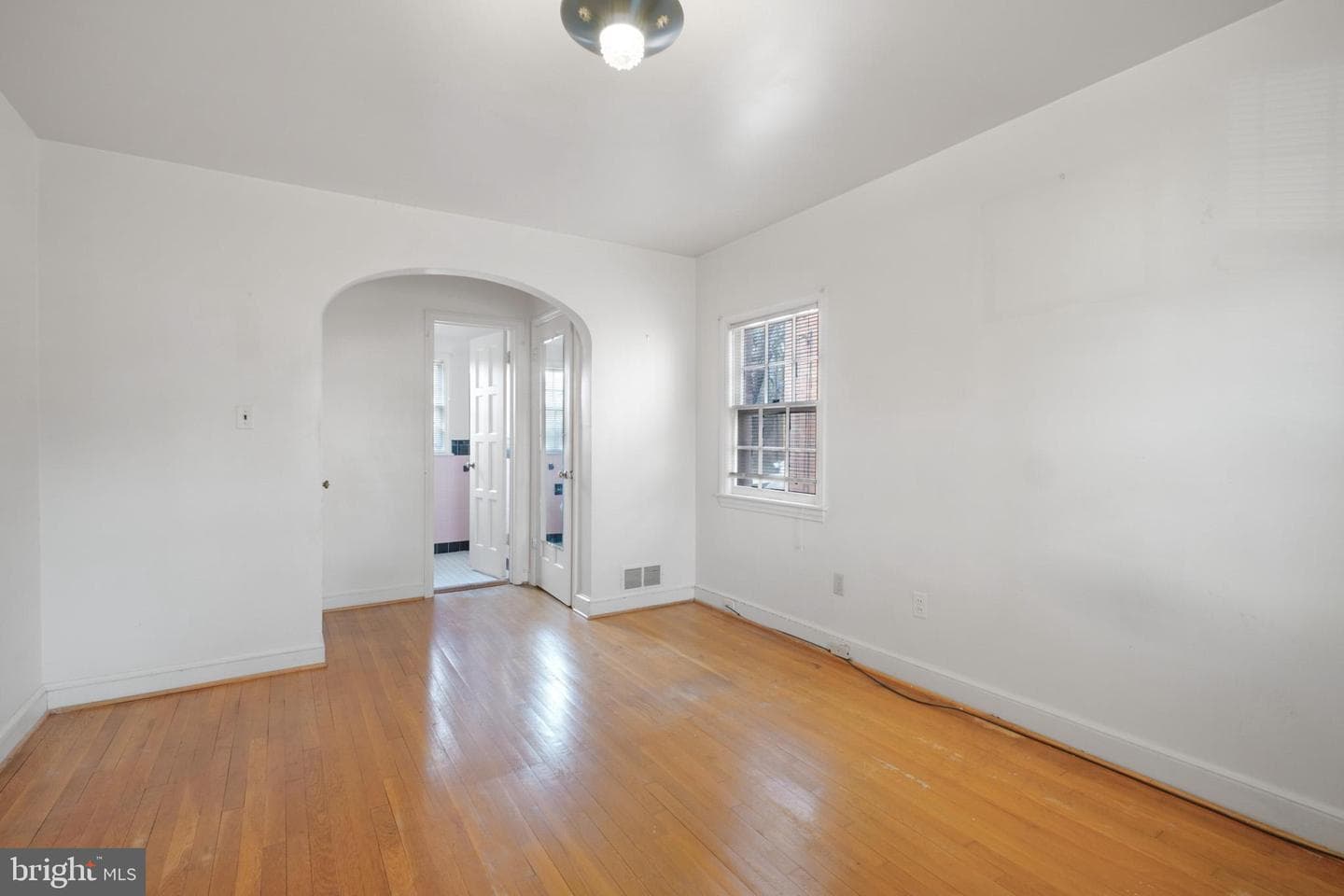 1605 Crittenden Street NE photo 14
