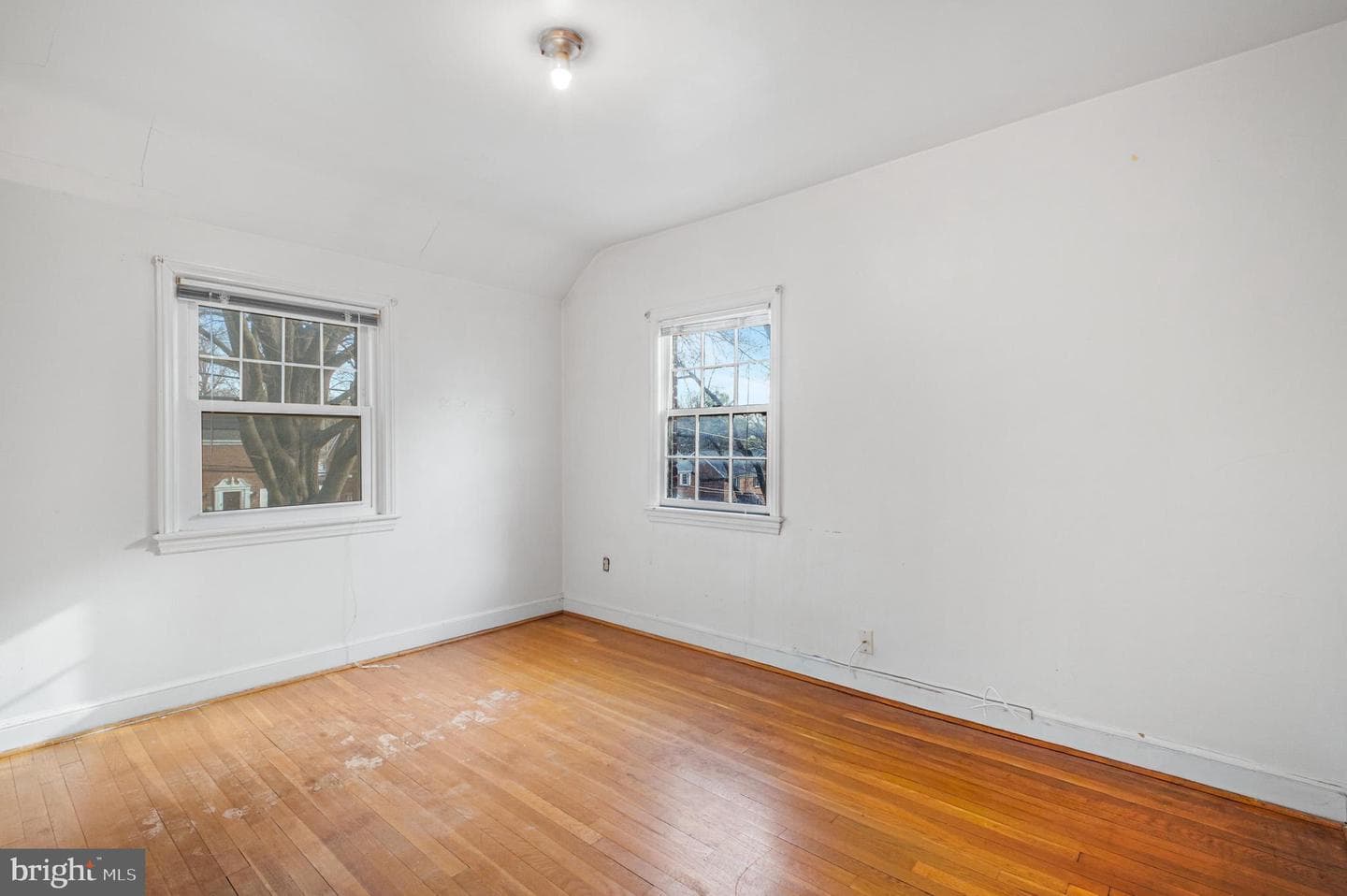 1605 Crittenden Street NE photo 18